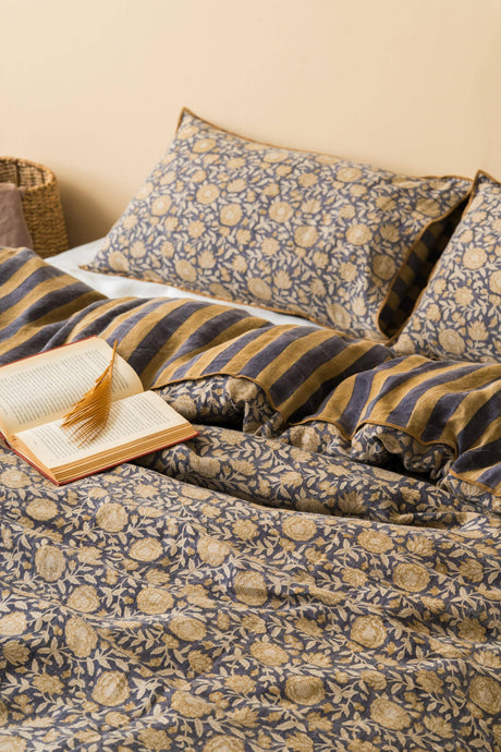 Linen Evadne Duvet Cover: US KING: 102