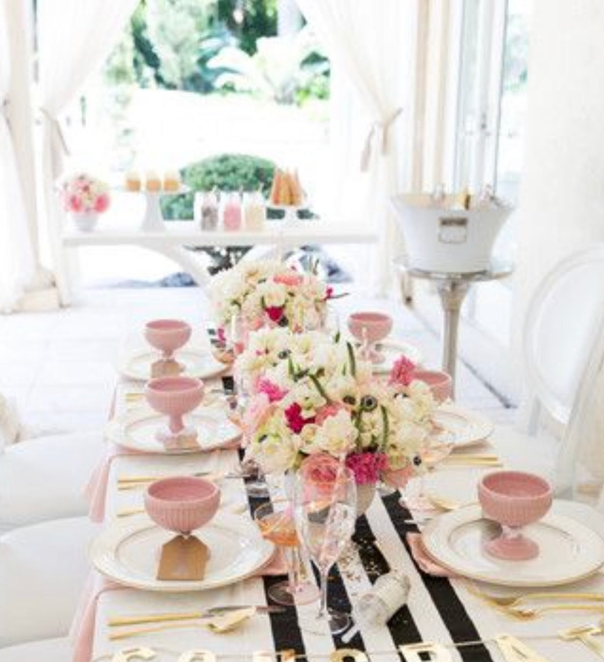 Weddingstar Decorative Paper Table Runner - Light Pink Stripe