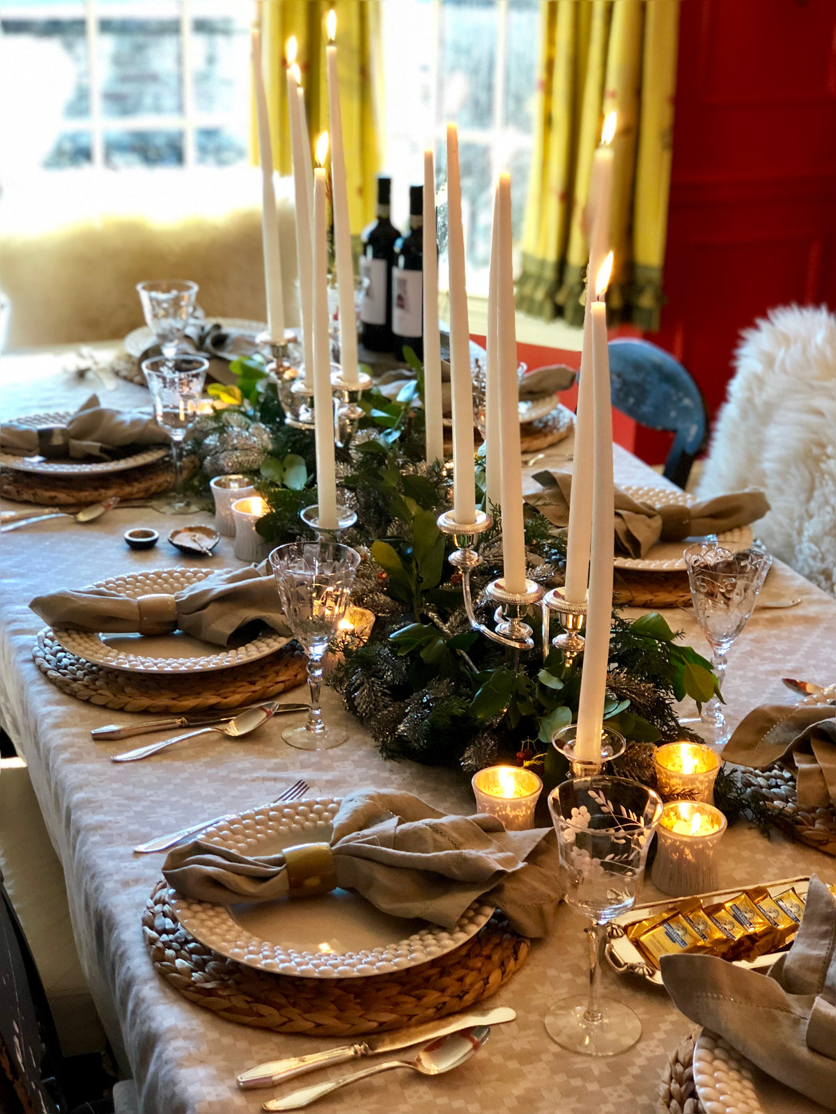 Winter Woodland Tablescape Kit Standard Edition w/Taupe Napkins