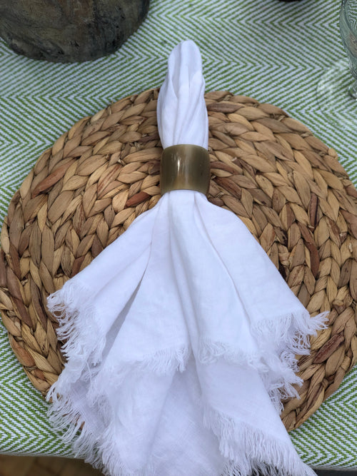 You Blue Me Away Tablescape Kit — White Napkins, Without Vases